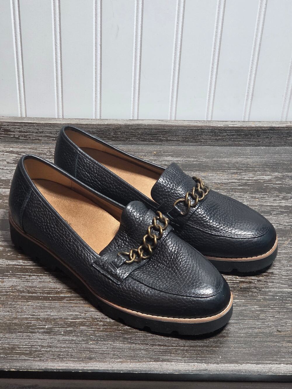 Vionic Emalyn Women's Black Leather Slip on Comfort Loafer Size 9